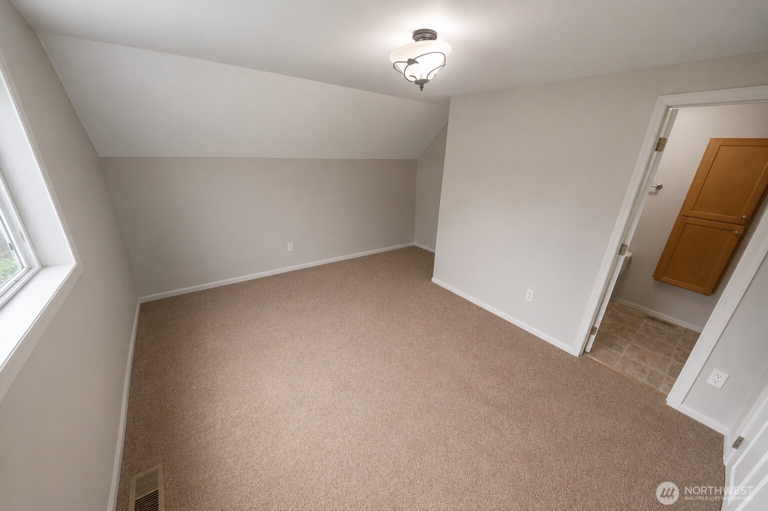 1580 Monroe Street Property Photo 13