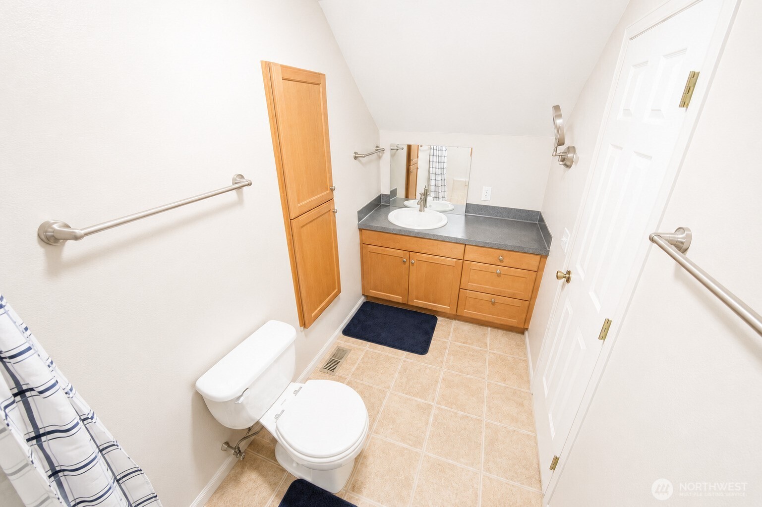 1580 Monroe Street Property Photo 24