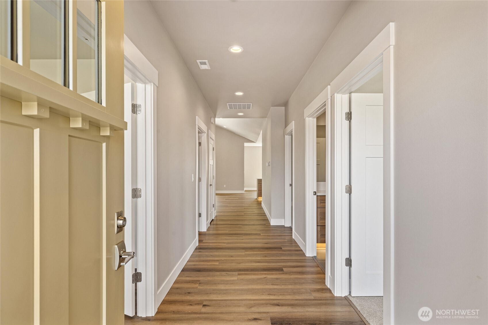 500 E Heatherstone Court Property Photo 2