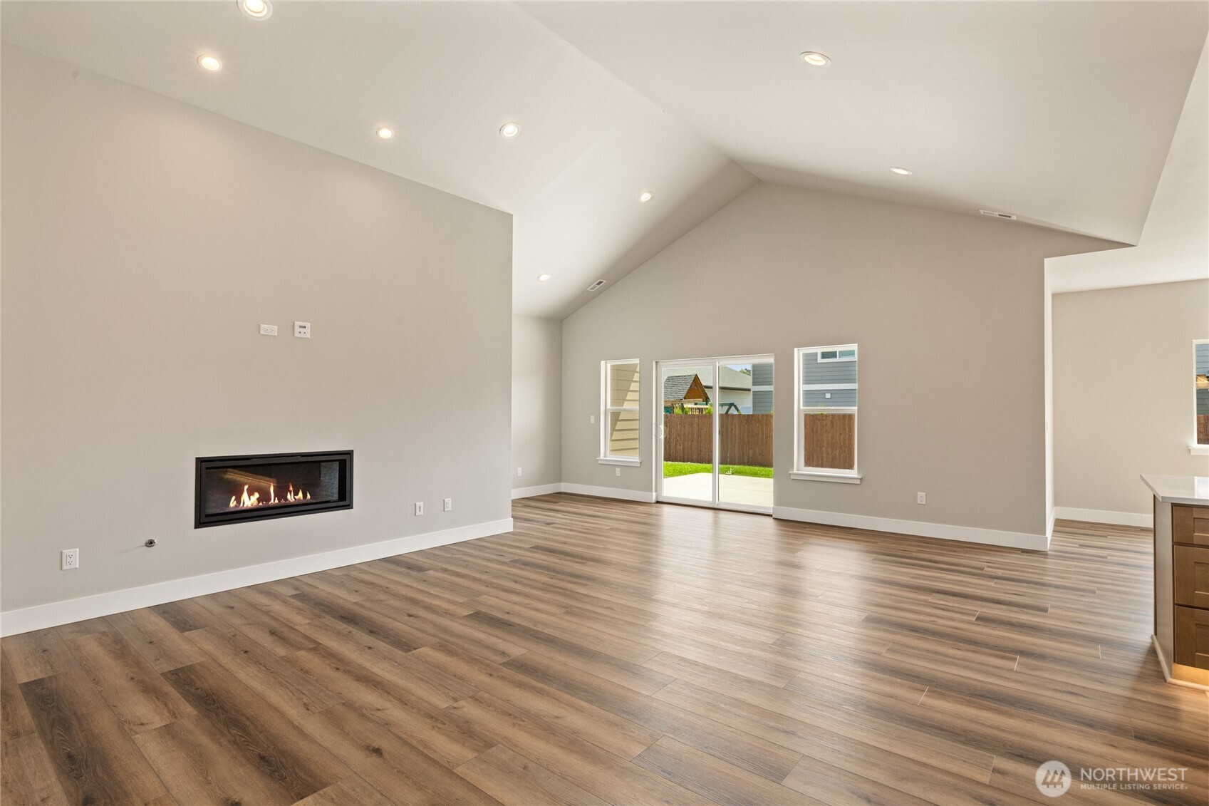 500 E Heatherstone Court Property Photo 8
