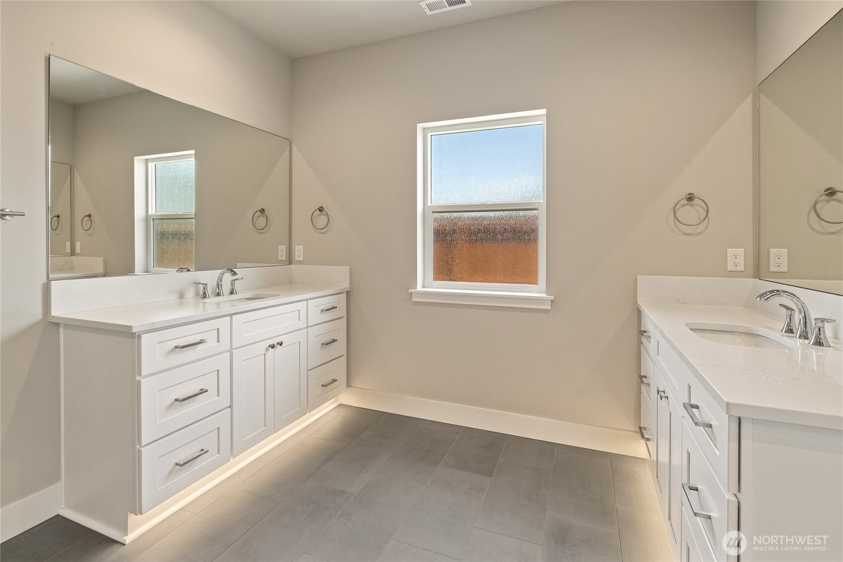 500 E Heatherstone Court Property Photo 18
