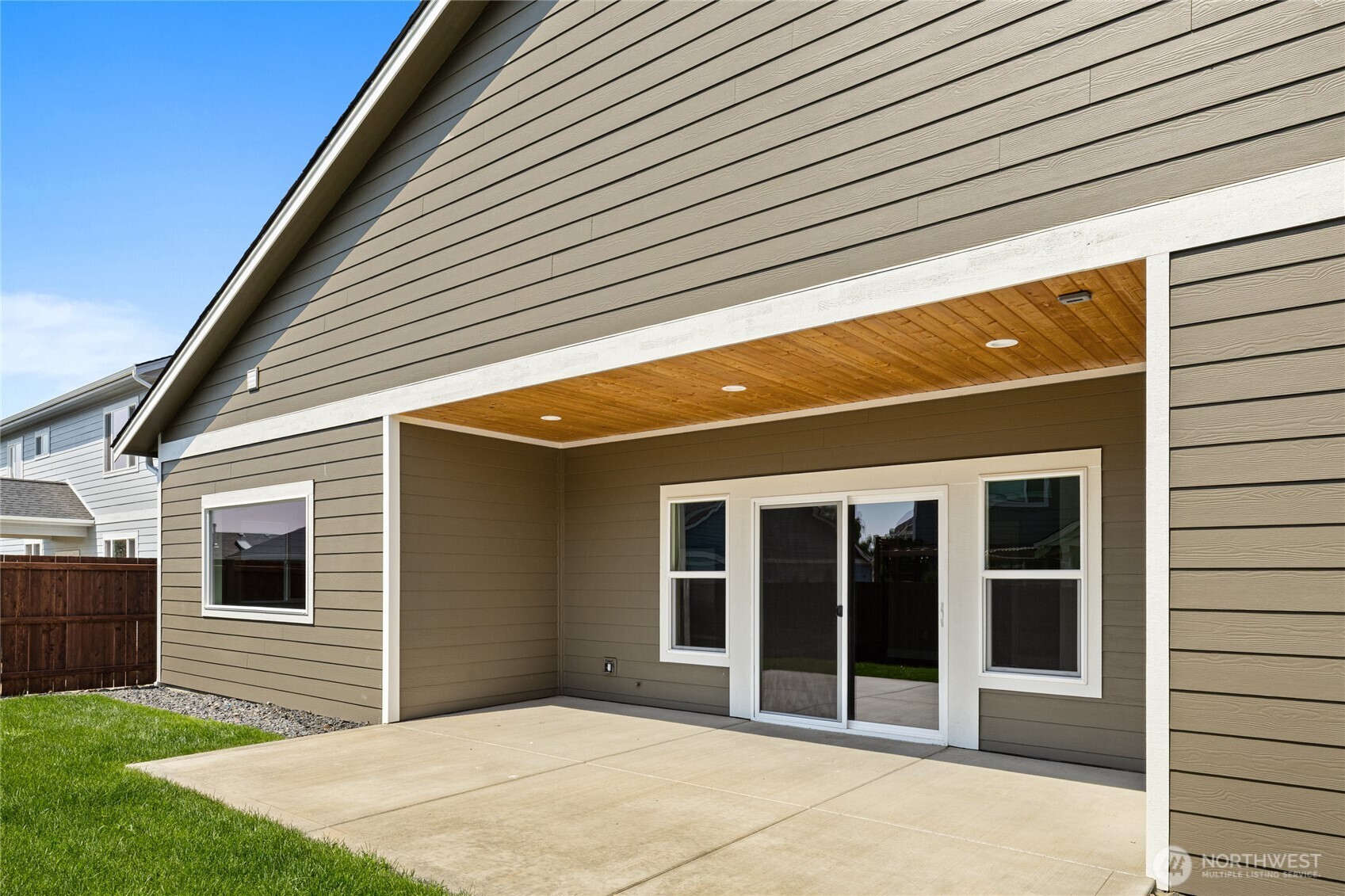 500 E Heatherstone Court Property Photo 25
