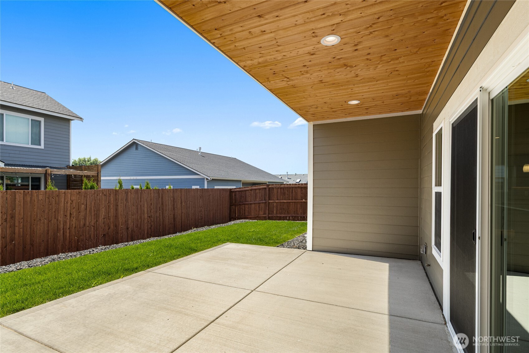 500 E Heatherstone Court Property Photo 26