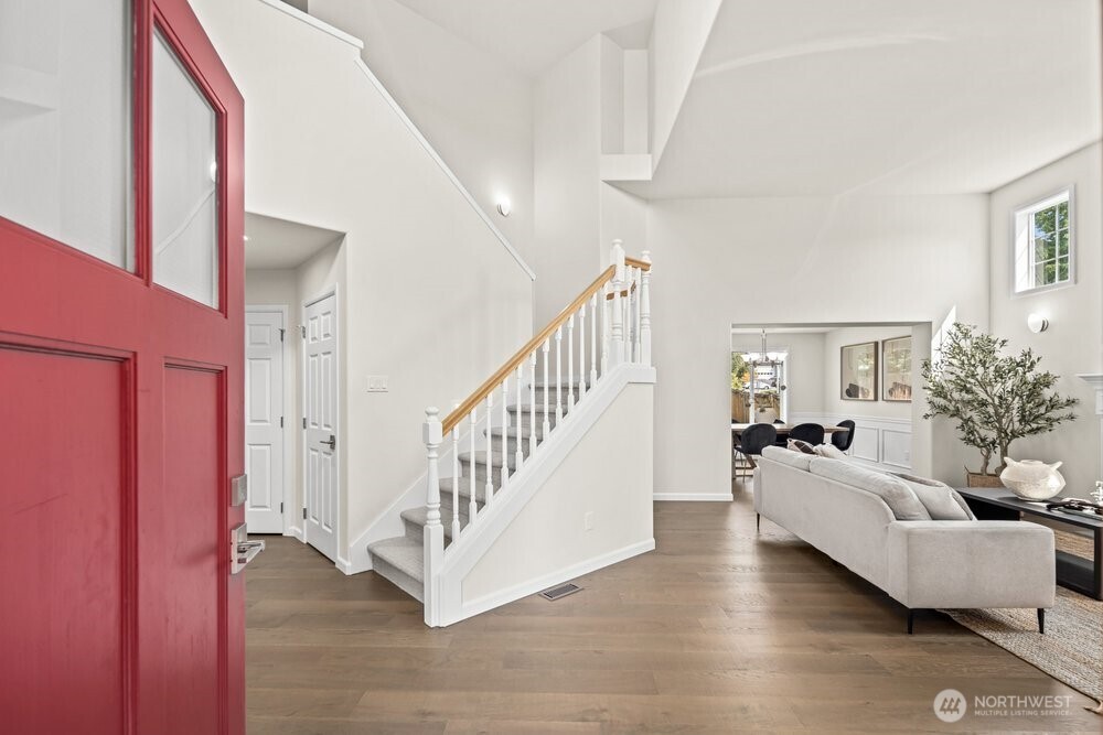 454 Nile Place Property Photo 4