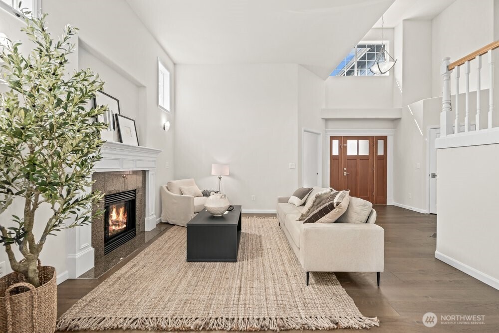 454 Nile Place Property Photo 5