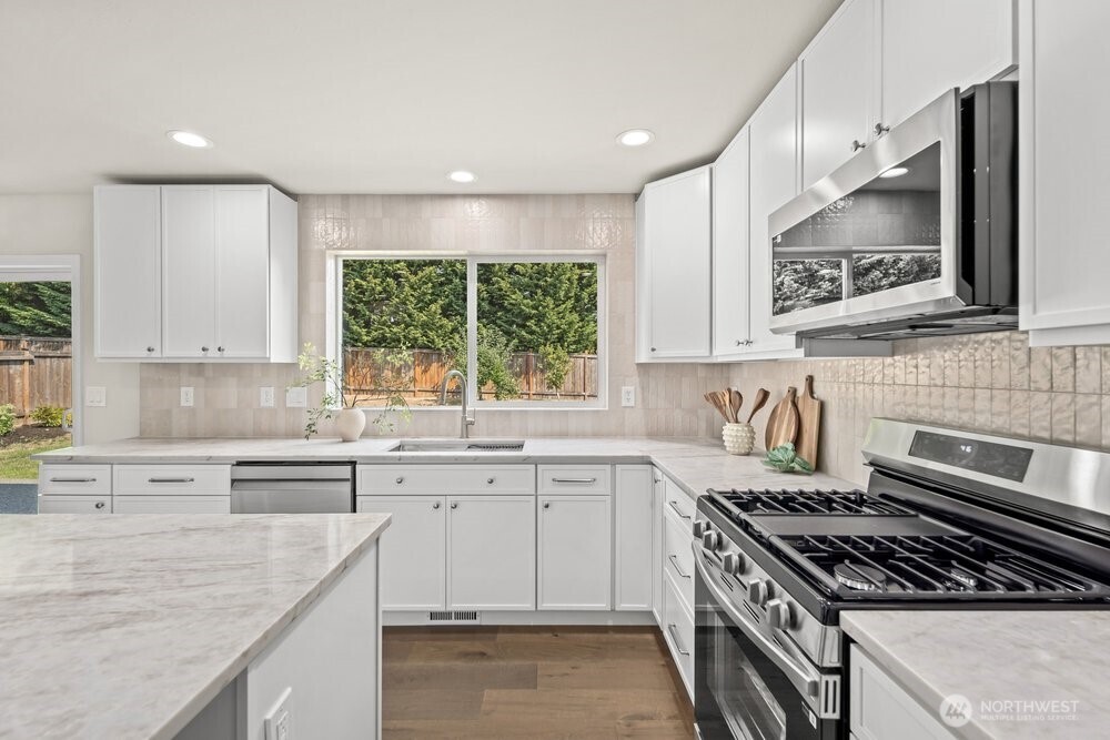 454 Nile Place Property Photo 11