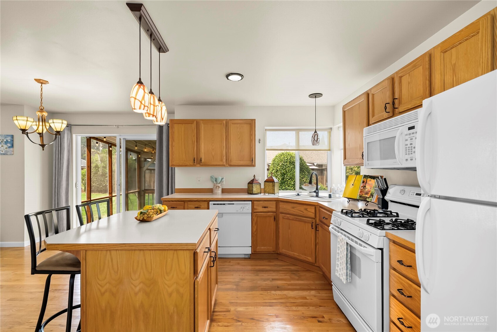 307 Rowe Street Property Photo 4