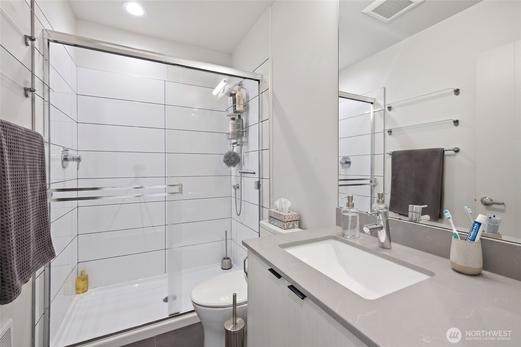 1801 20th Avenue B Property Photo 16