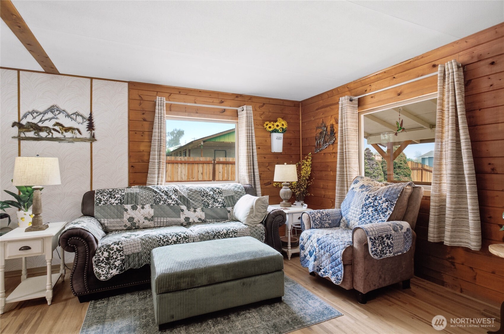 31 Sand Flat Road Property Photo 4