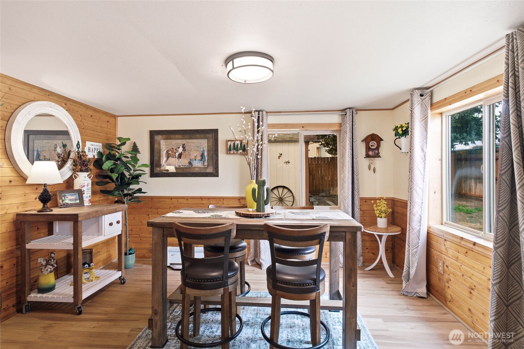 31 Sand Flat Road Property Photo 7