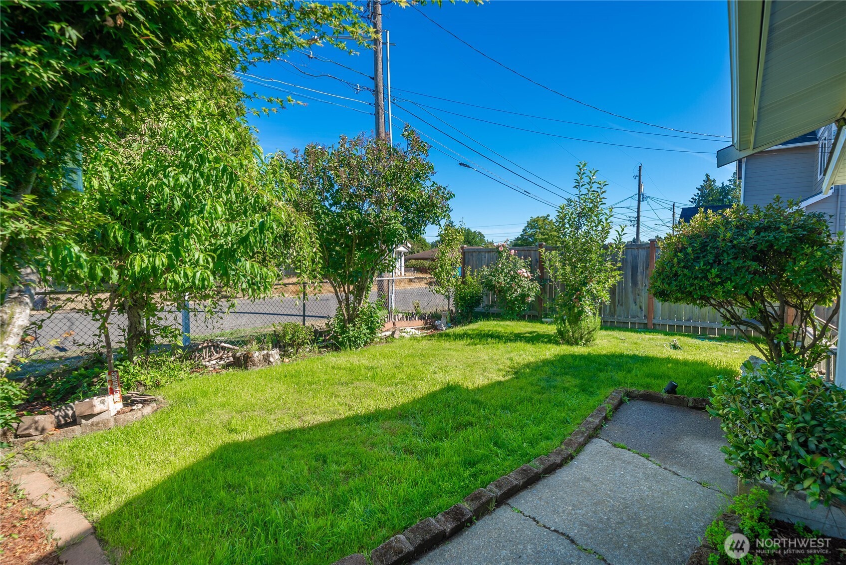 7008 E B Street Property Photo 3