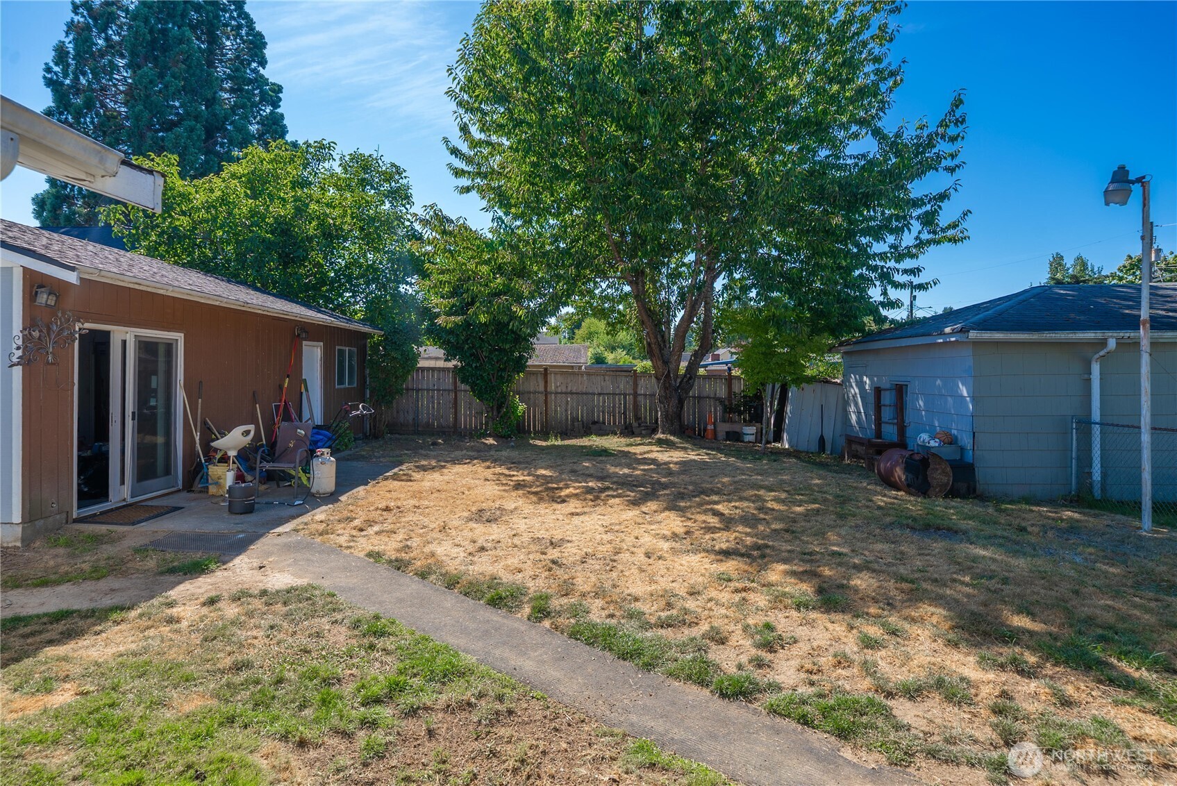 7008 E B Street Property Photo 28