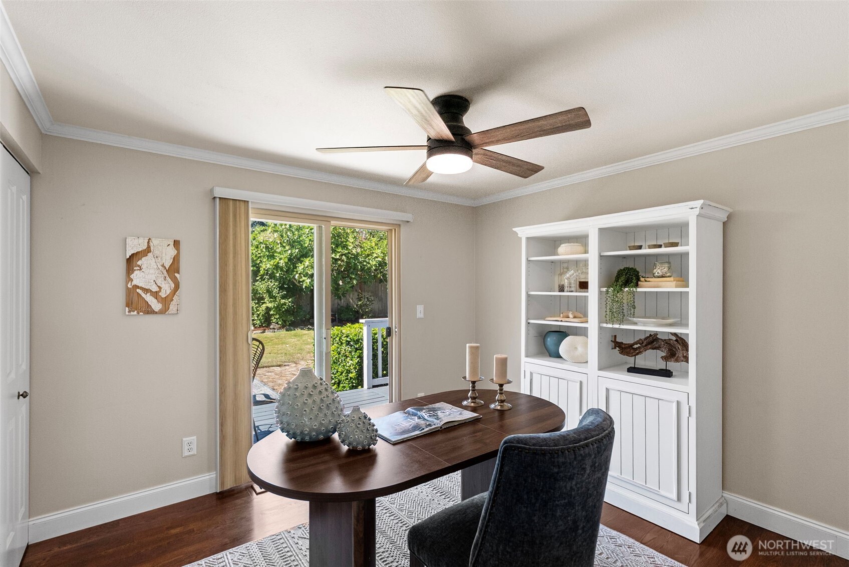 7108 Soundview Drive Property Photo 18