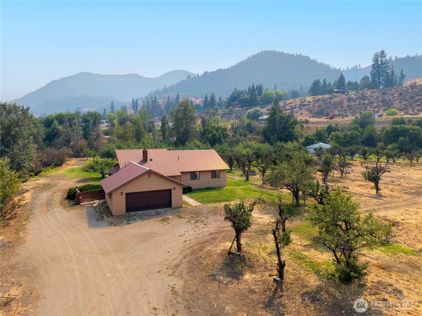 905 Schulz Lane Property Photo 2