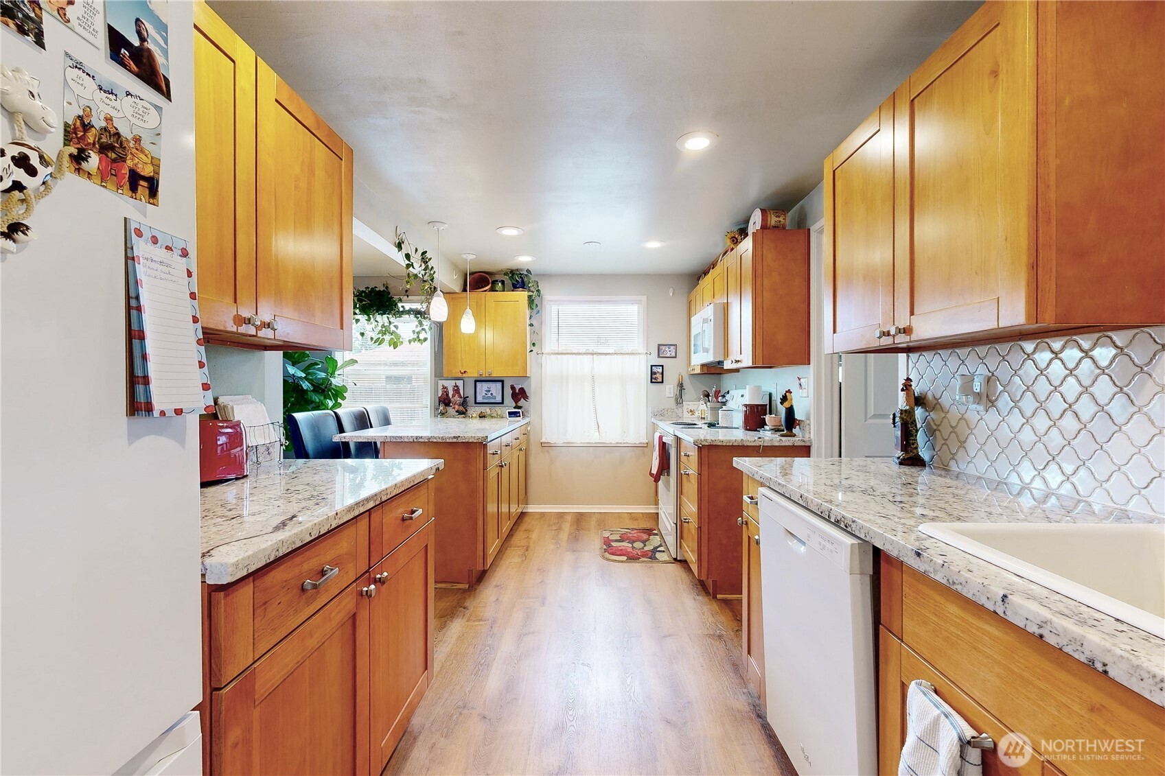 1439 Francis Avenue Property Photo 10