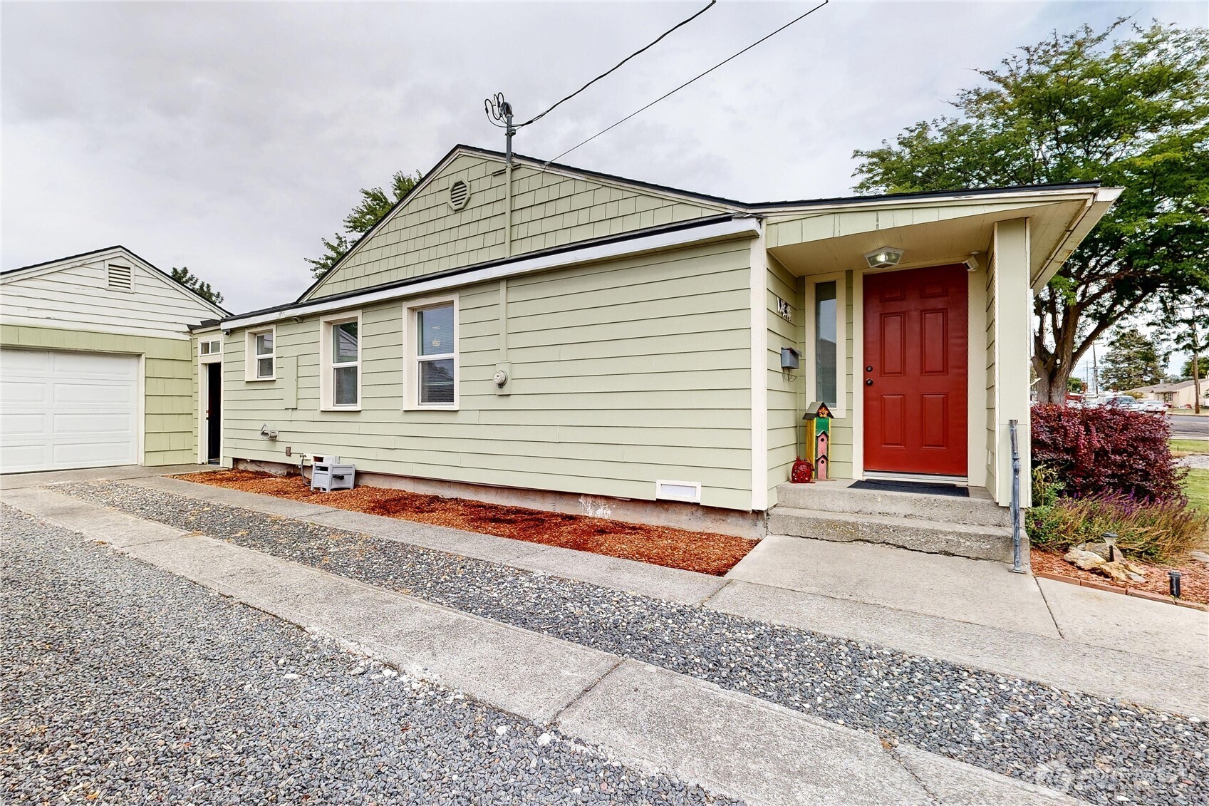 1439 Francis Avenue Property Photo 33