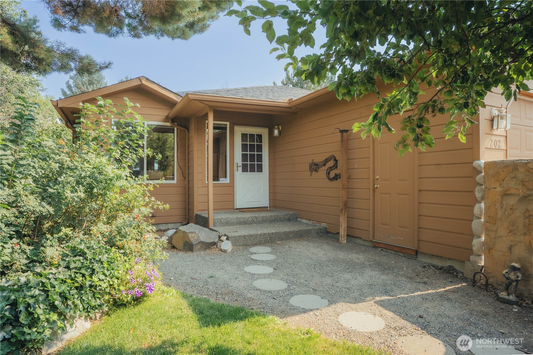 202 W Mount Baker Court Property Photo 1