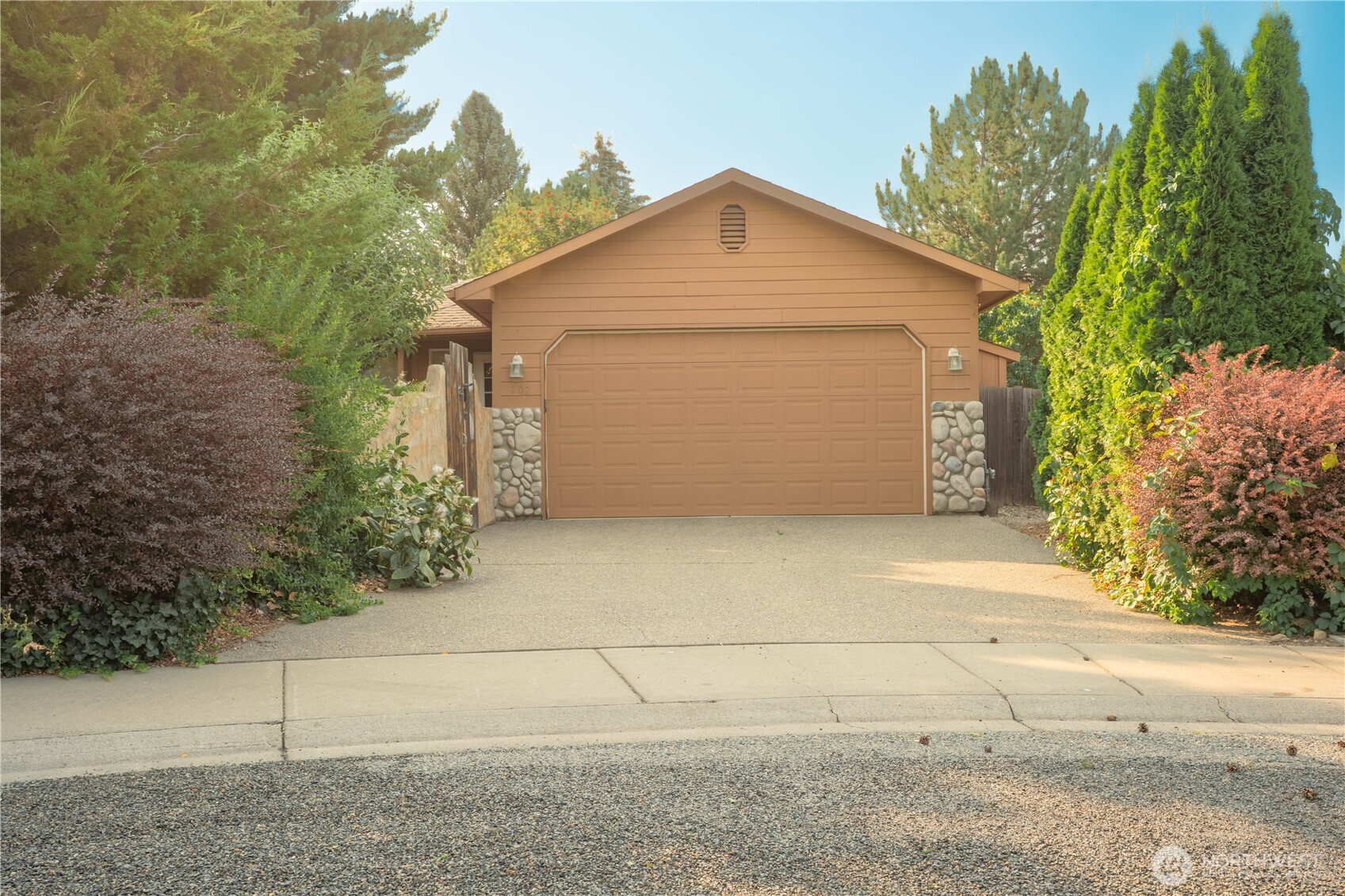 202 W Mount Baker Court Property Photo 3