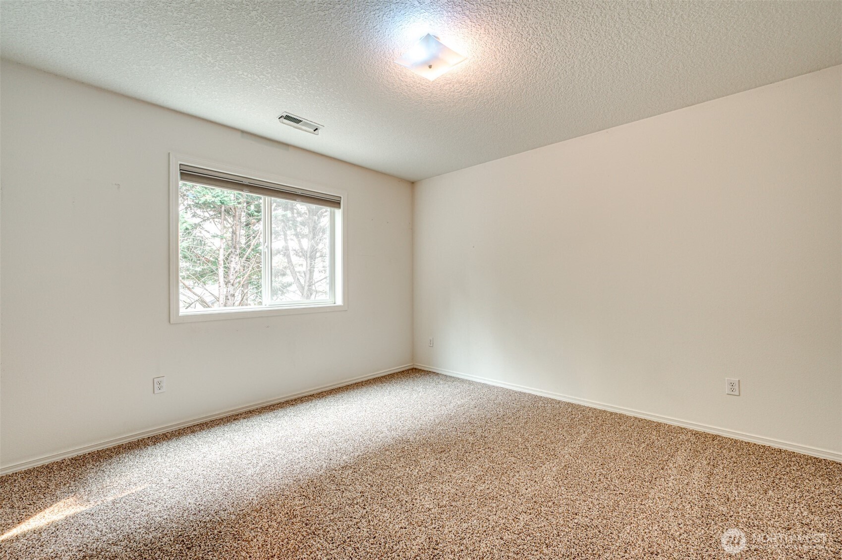 196 Raspberry Lane Property Photo 32