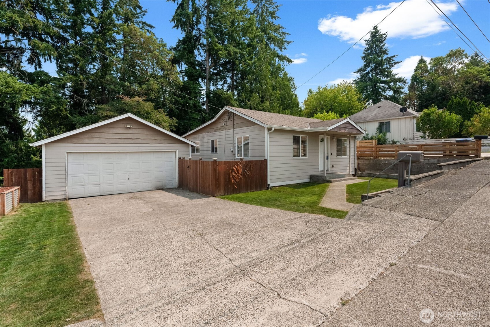 610 Bertha Avenue Property Photo 2