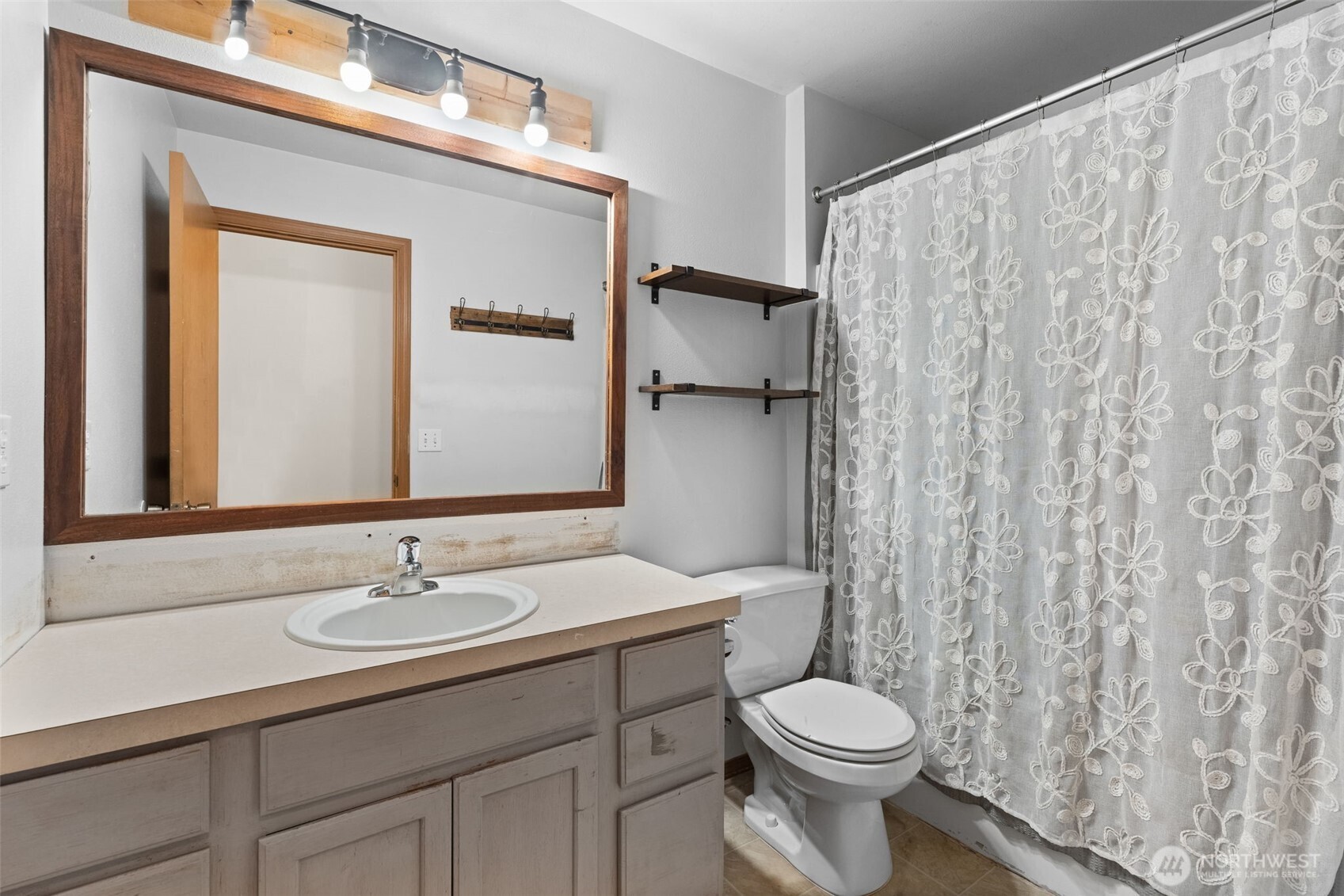 610 Bertha Avenue Property Photo 17