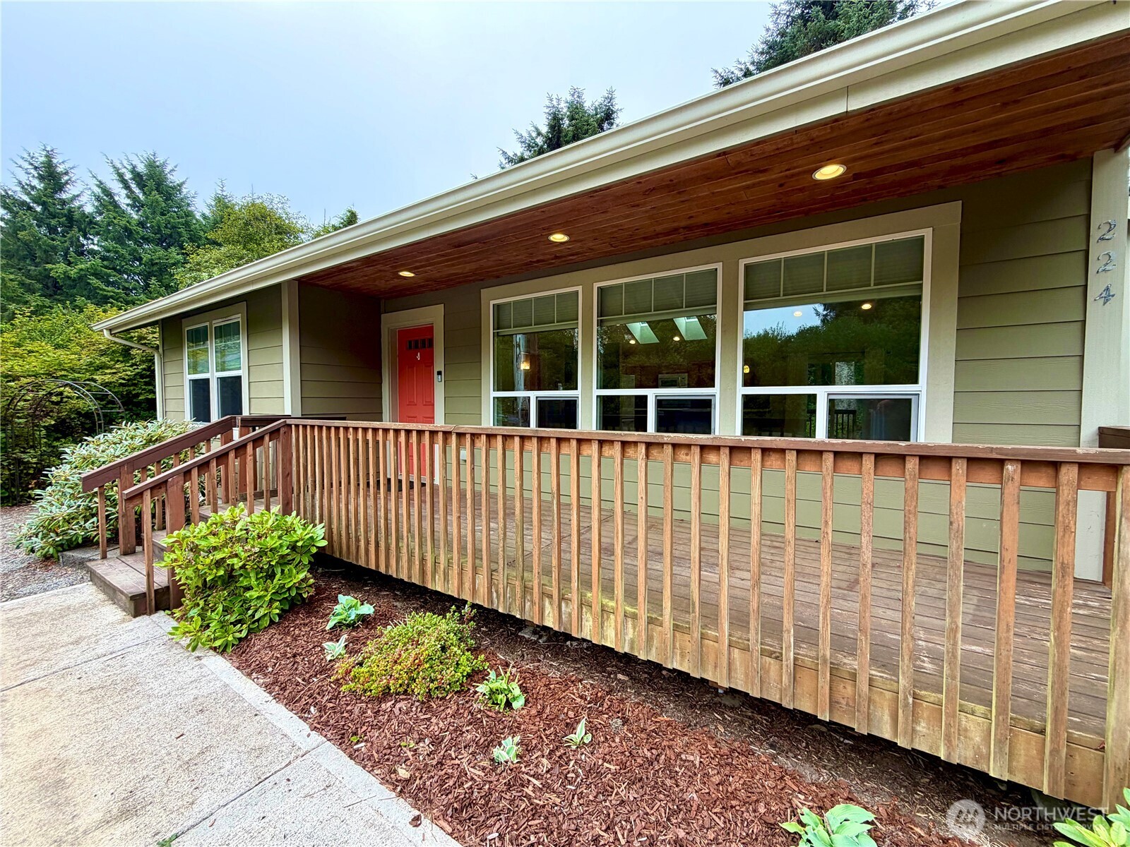 224 S Oar Loop Property Photo 3