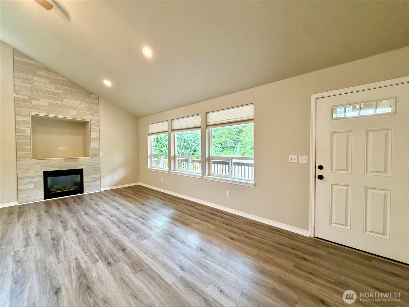 224 S Oar Loop Property Photo 9