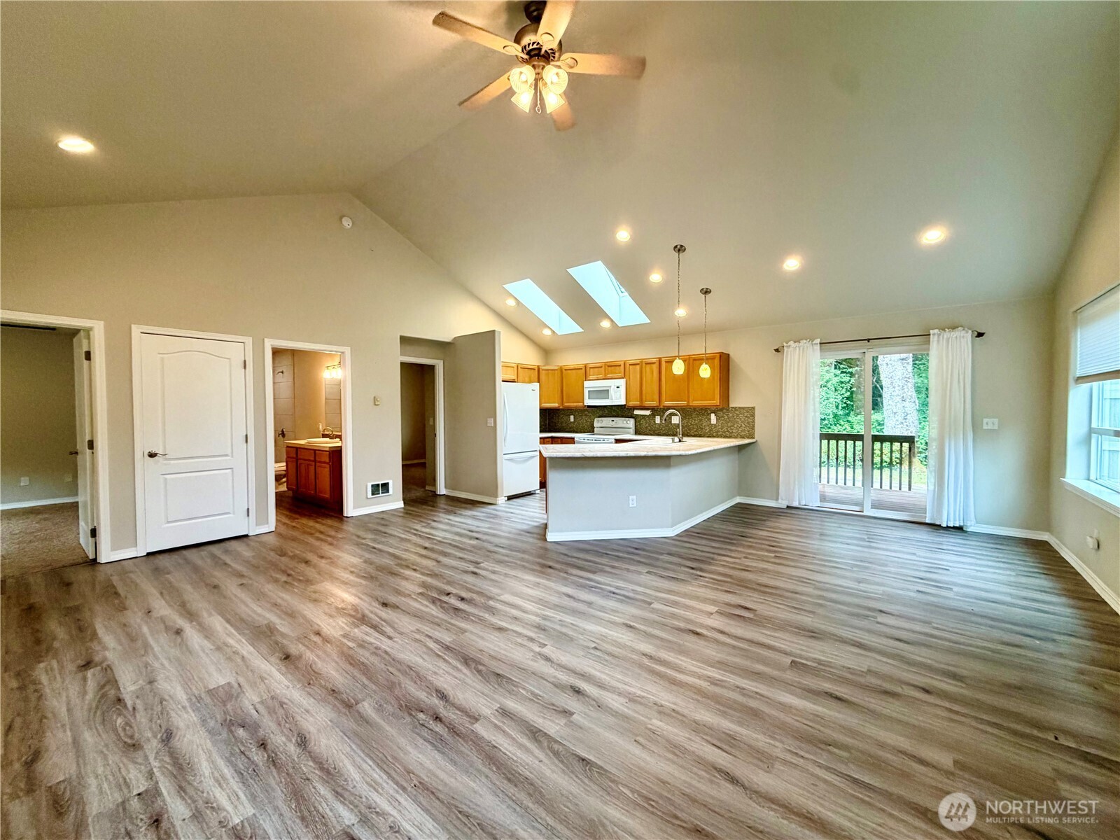 224 S Oar Loop Property Photo 10