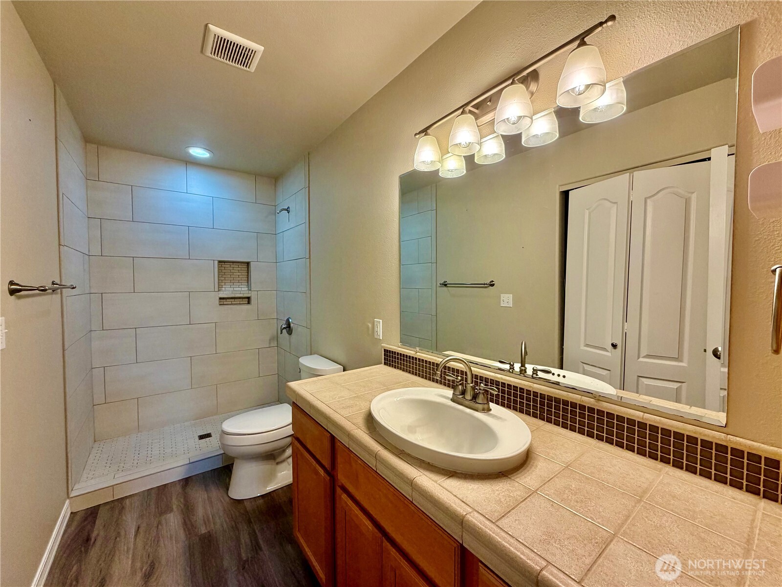 224 S Oar Loop Property Photo 20