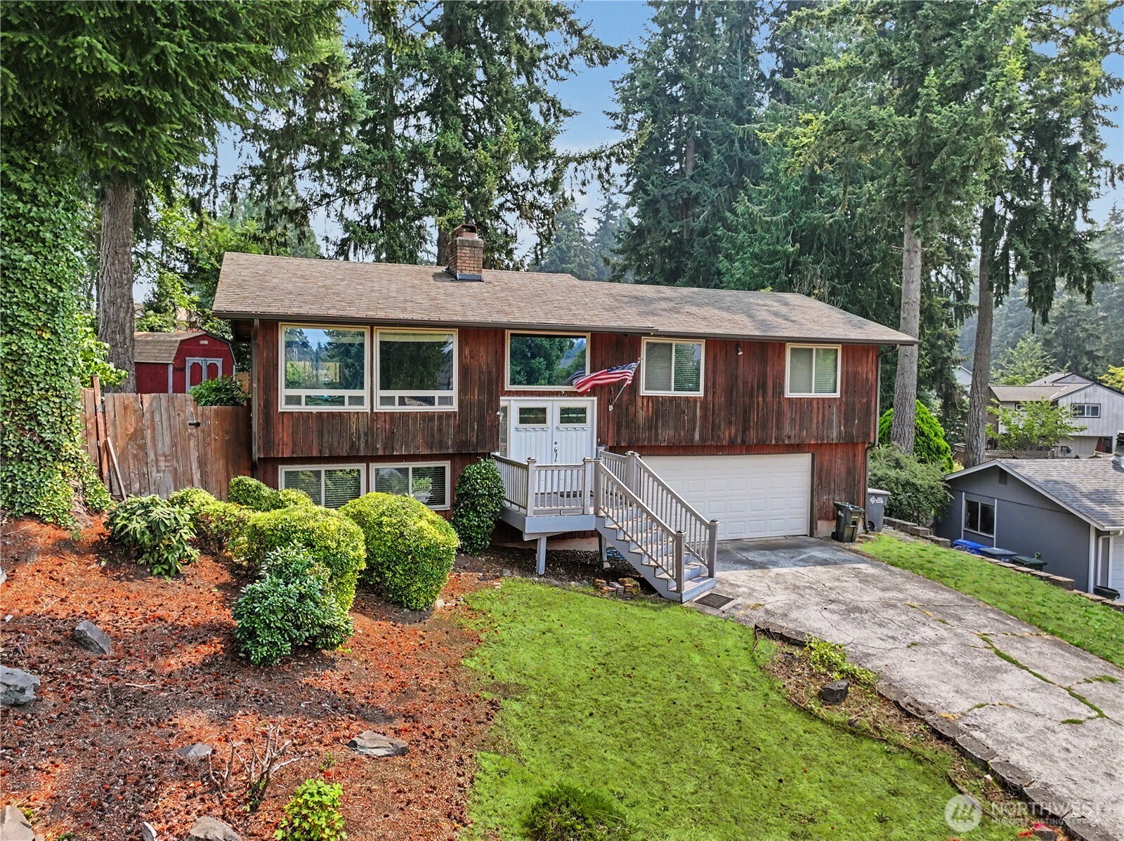 5310 W Tapps Drive Property Photo 1