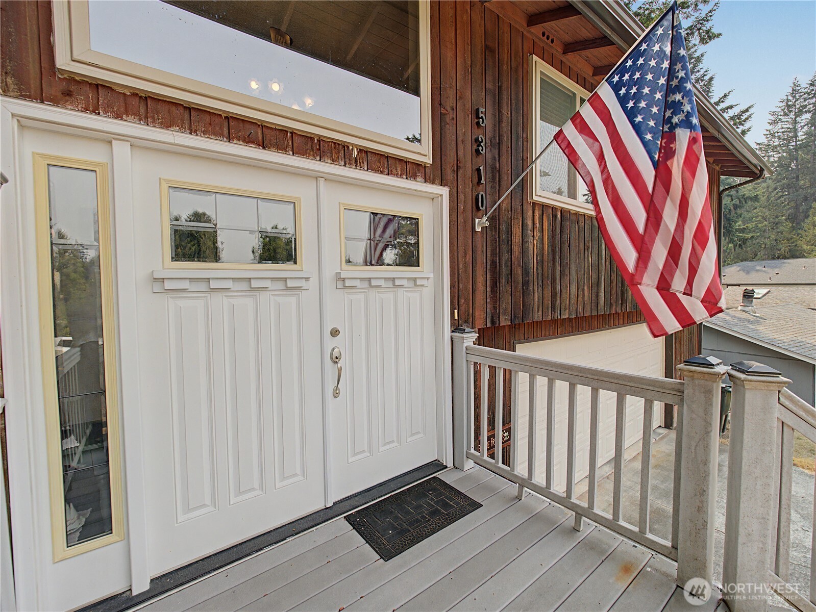 5310 W Tapps Drive Property Photo 2