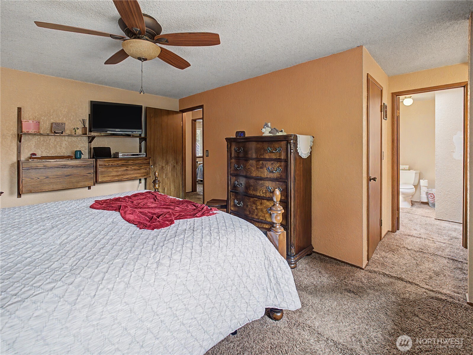 5310 W Tapps Drive Property Photo 12