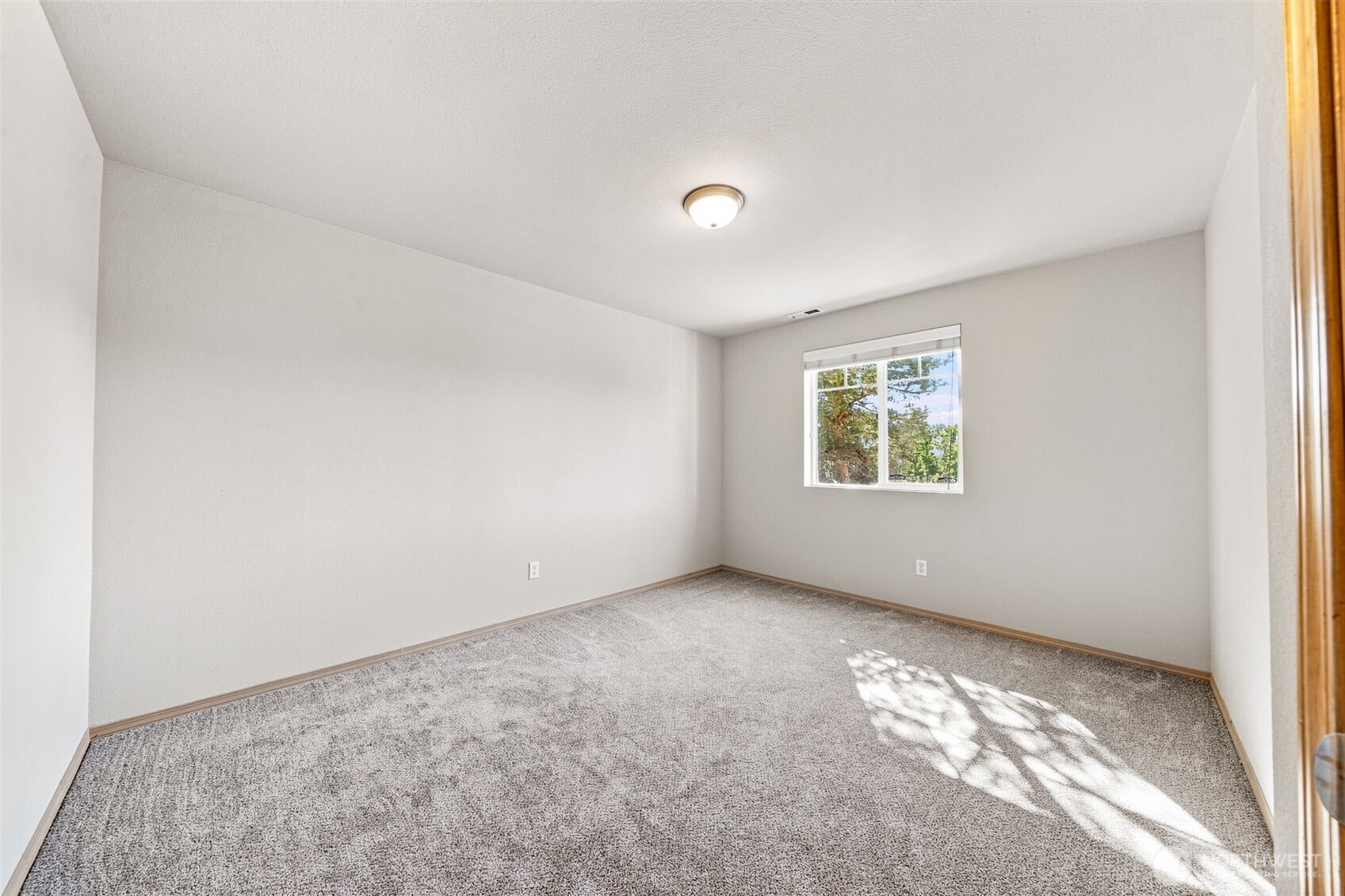 17925 73rd Avenue Property Photo 16