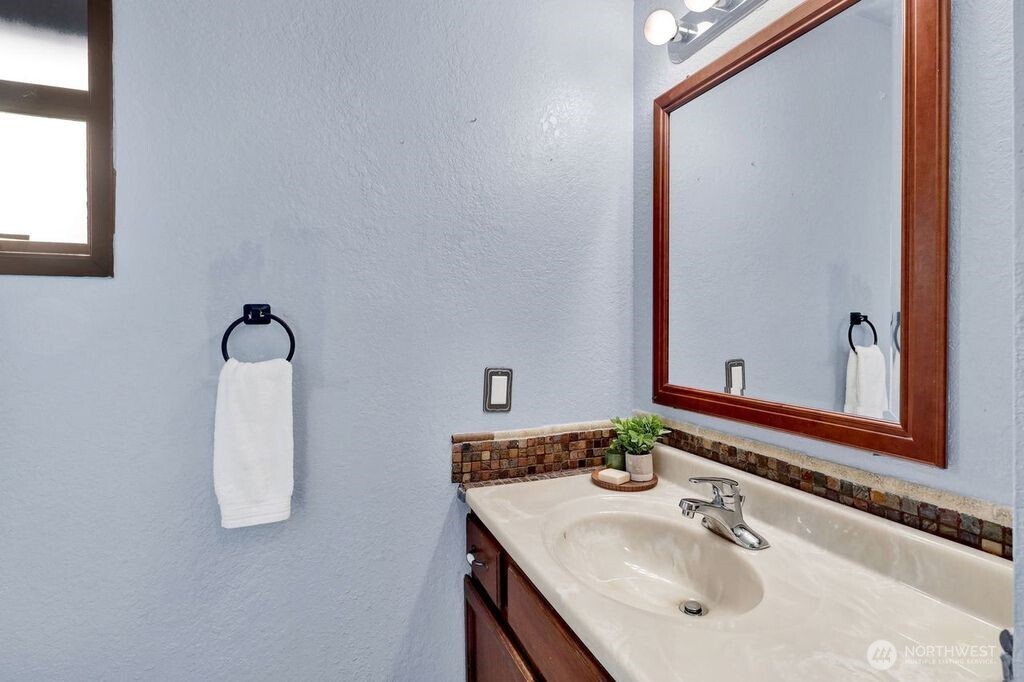 6078 Sunshine Drive Property Photo 32