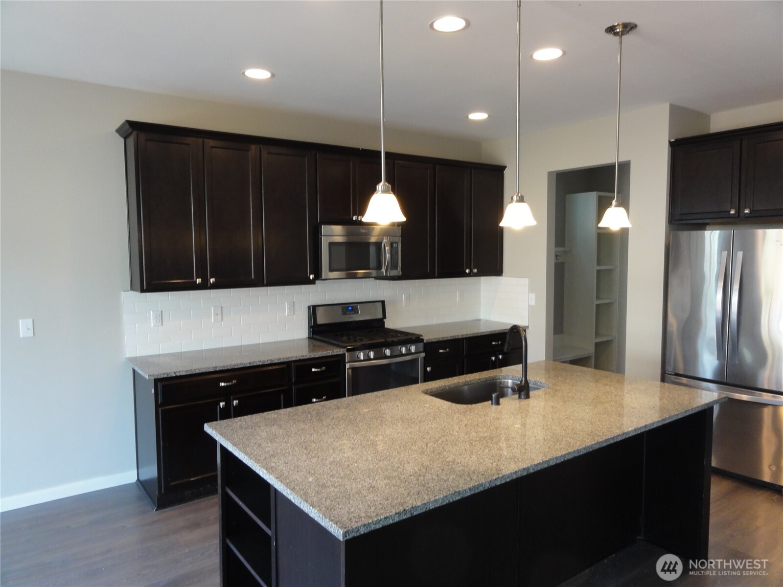 4368 Chatterton Avenue Property Photo 6