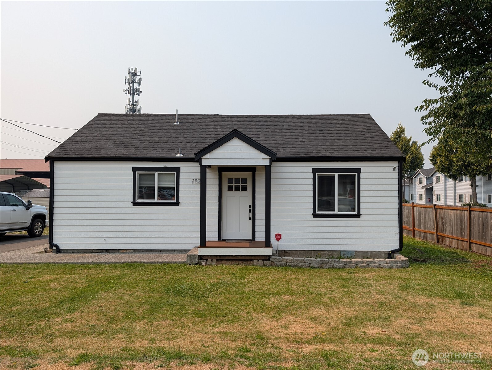 7828 47th Avenue Property Photo 1