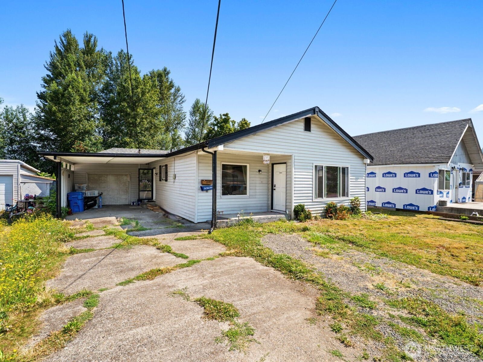 1101 Elm Street Property Photo 1