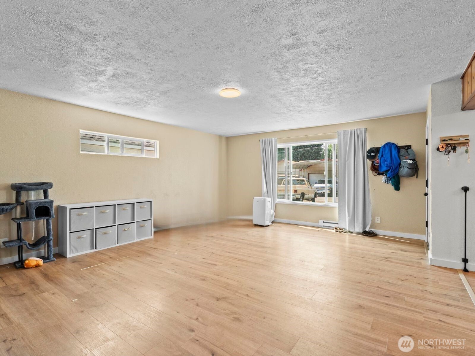 1101 Elm Street Property Photo 5