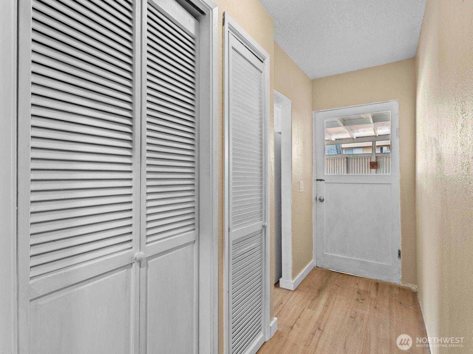 1101 Elm Street Property Photo 13