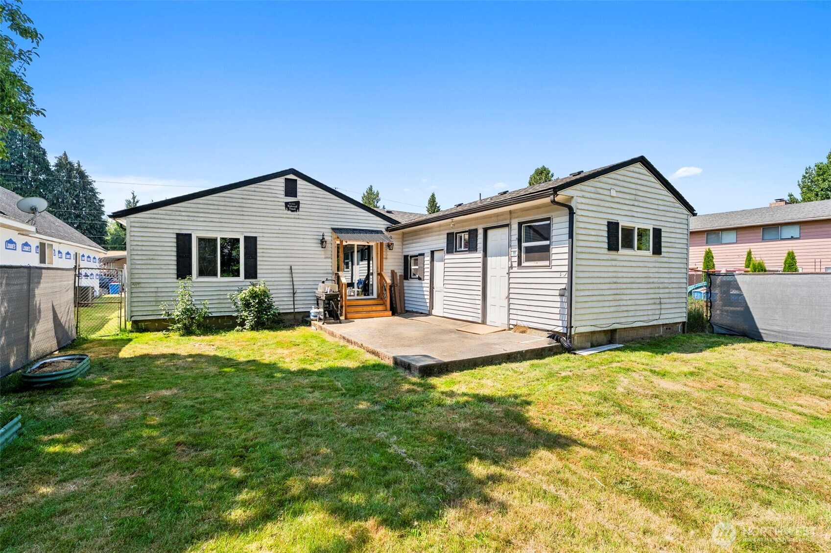1101 Elm Street Property Photo 27