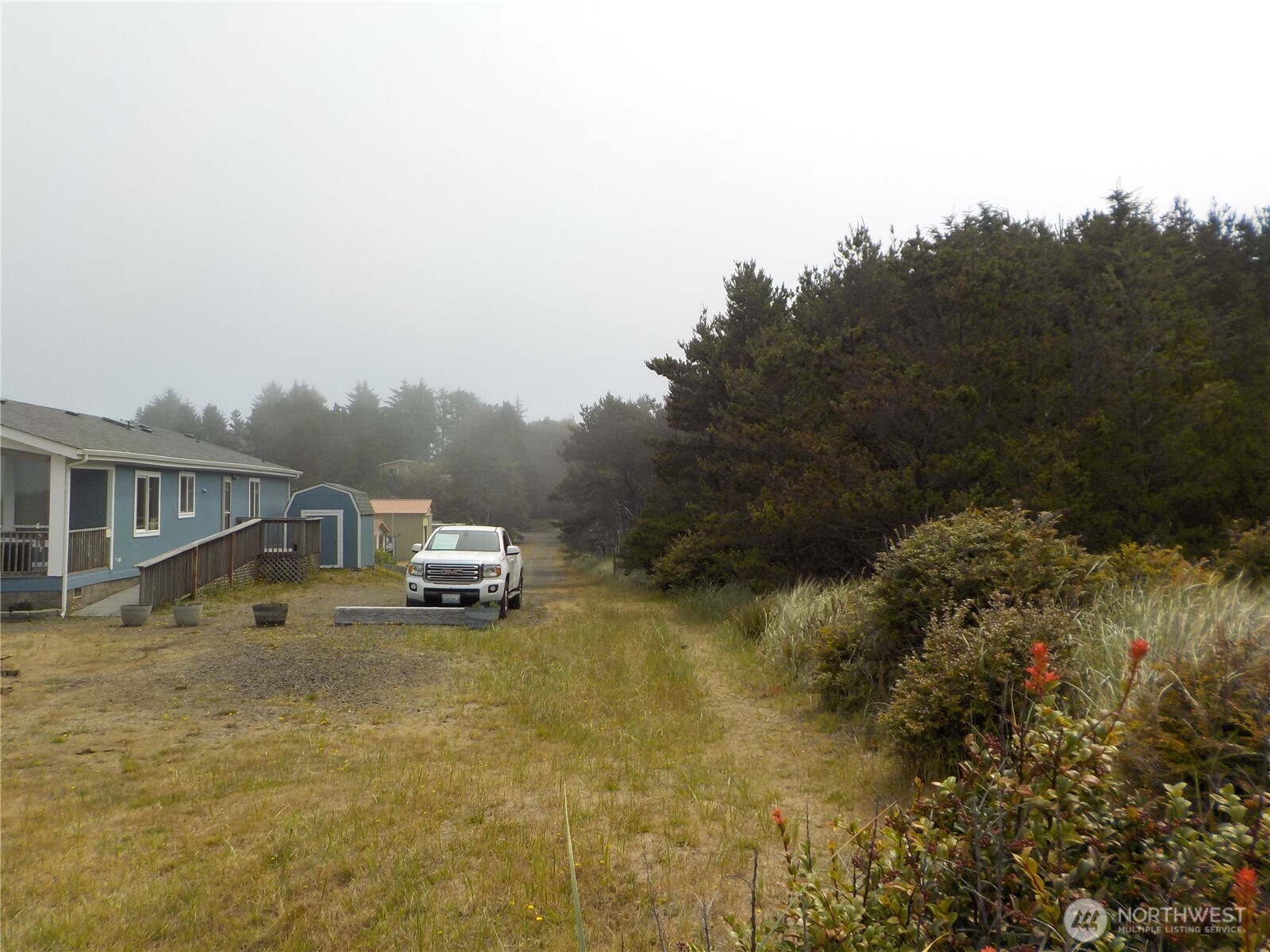 890 273rd Ln Property Photo 13