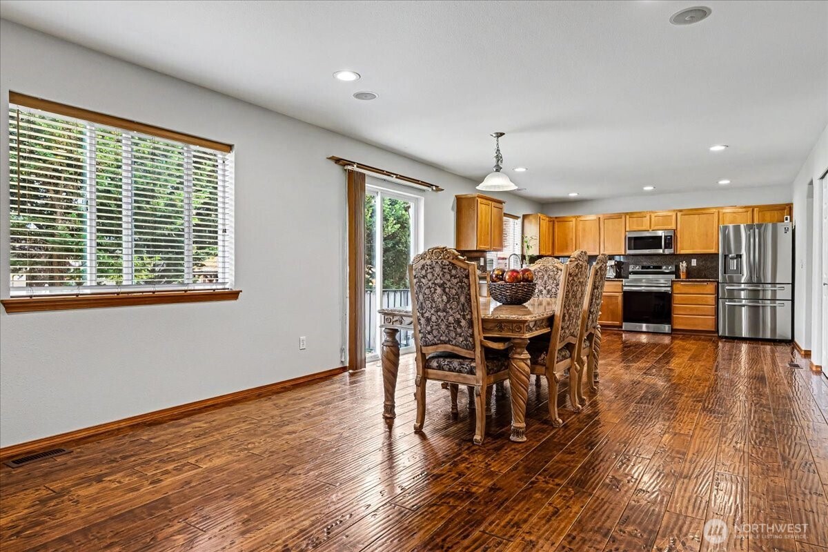 2101 199th Street Property Photo 9