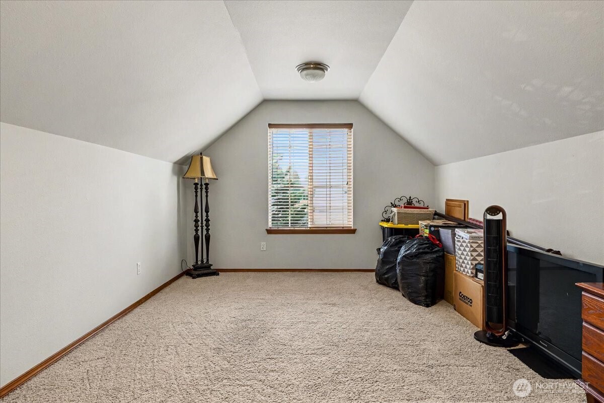 2101 199th Street Property Photo 14