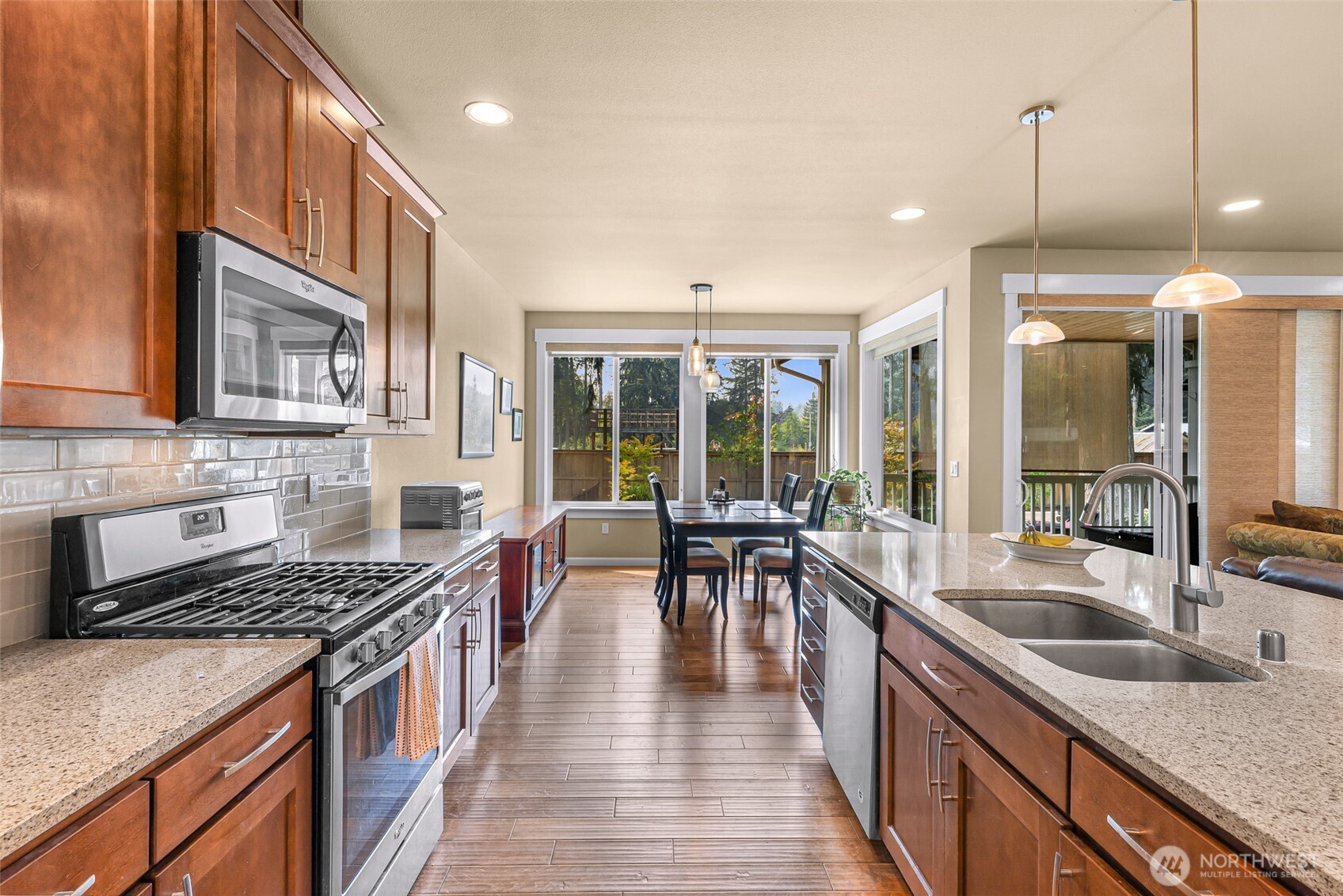 17209 100th Street Property Photo 7