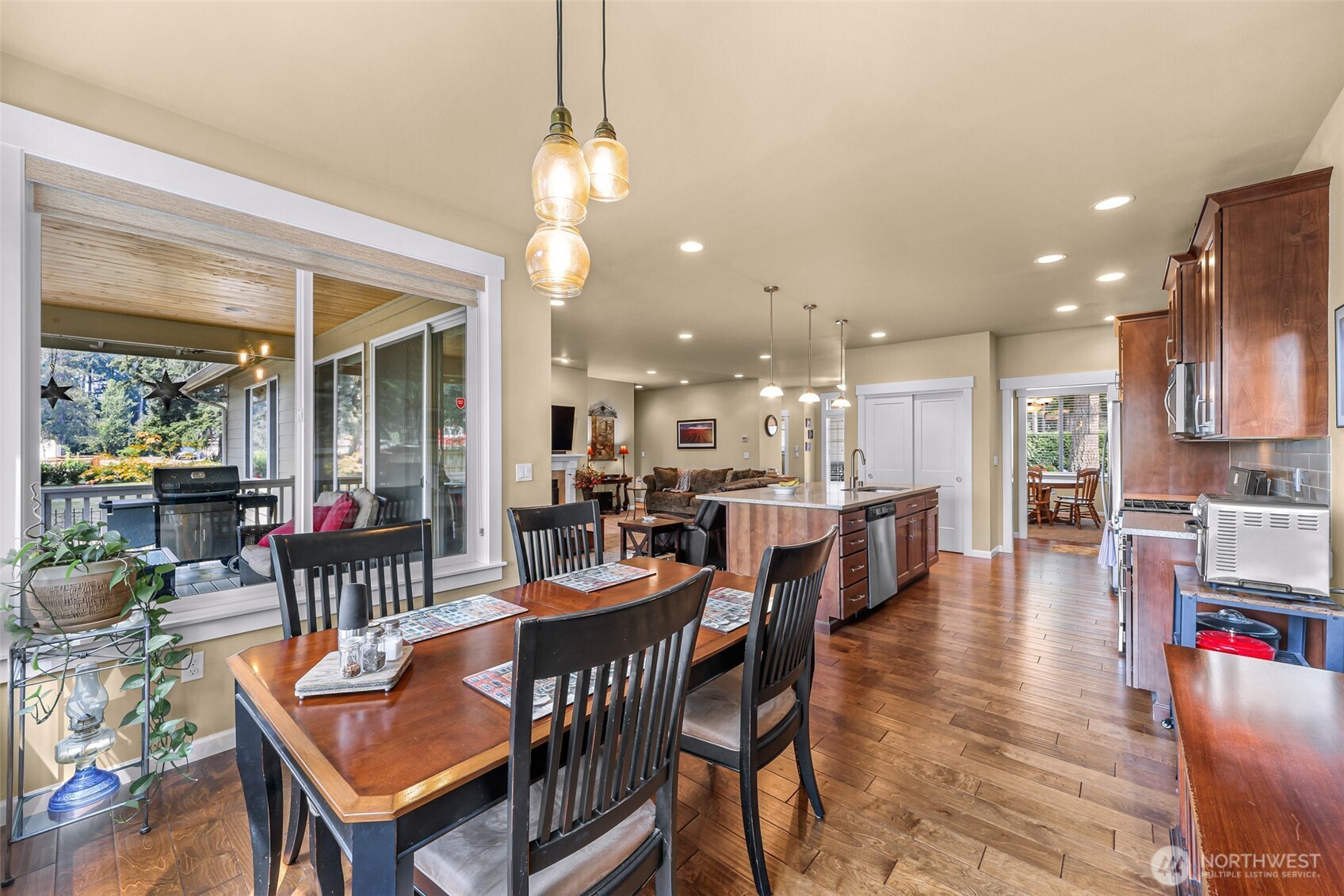 17209 100th Street Property Photo 9