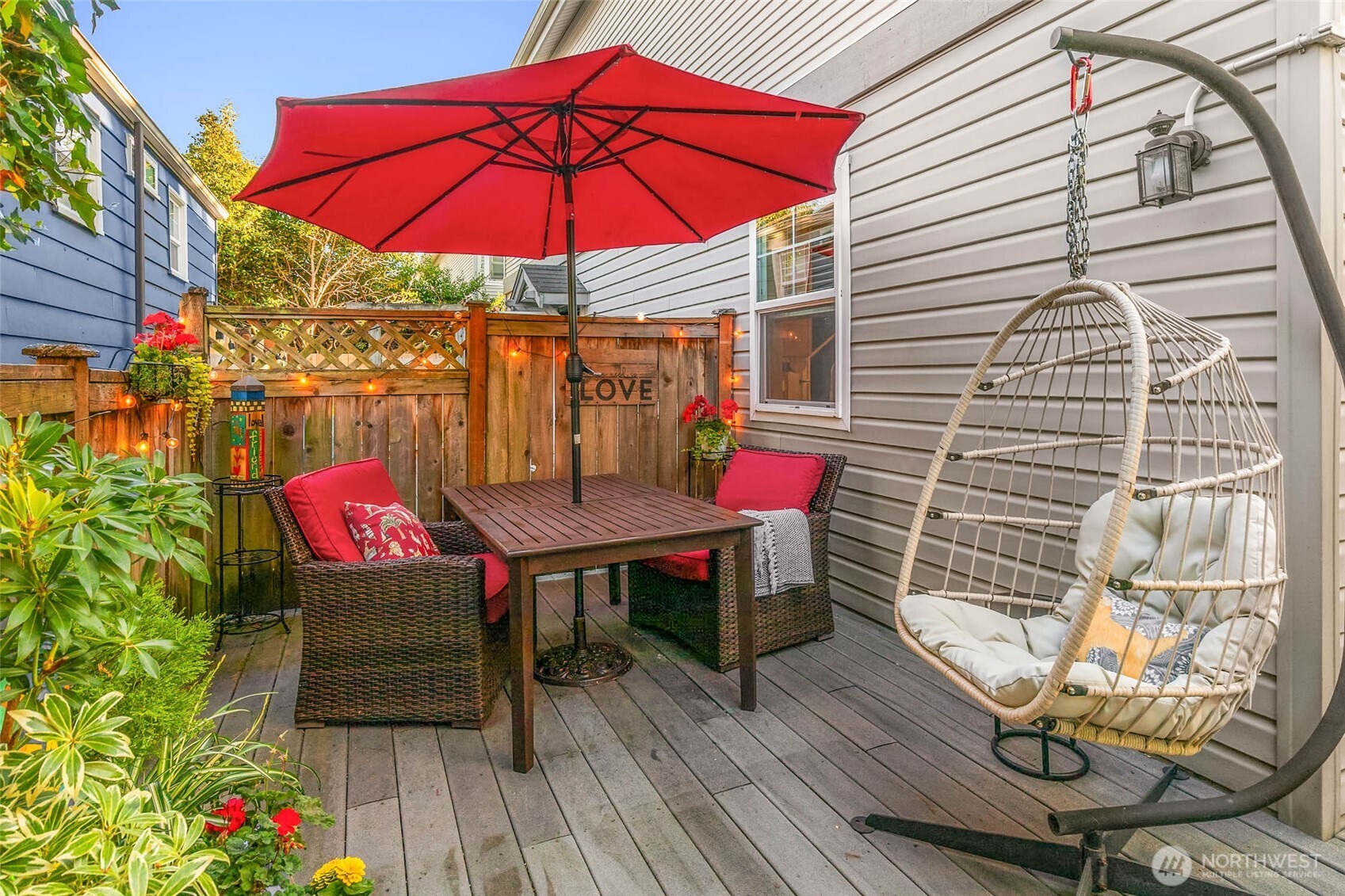 5615 Fauntleroy Way Property Photo 13