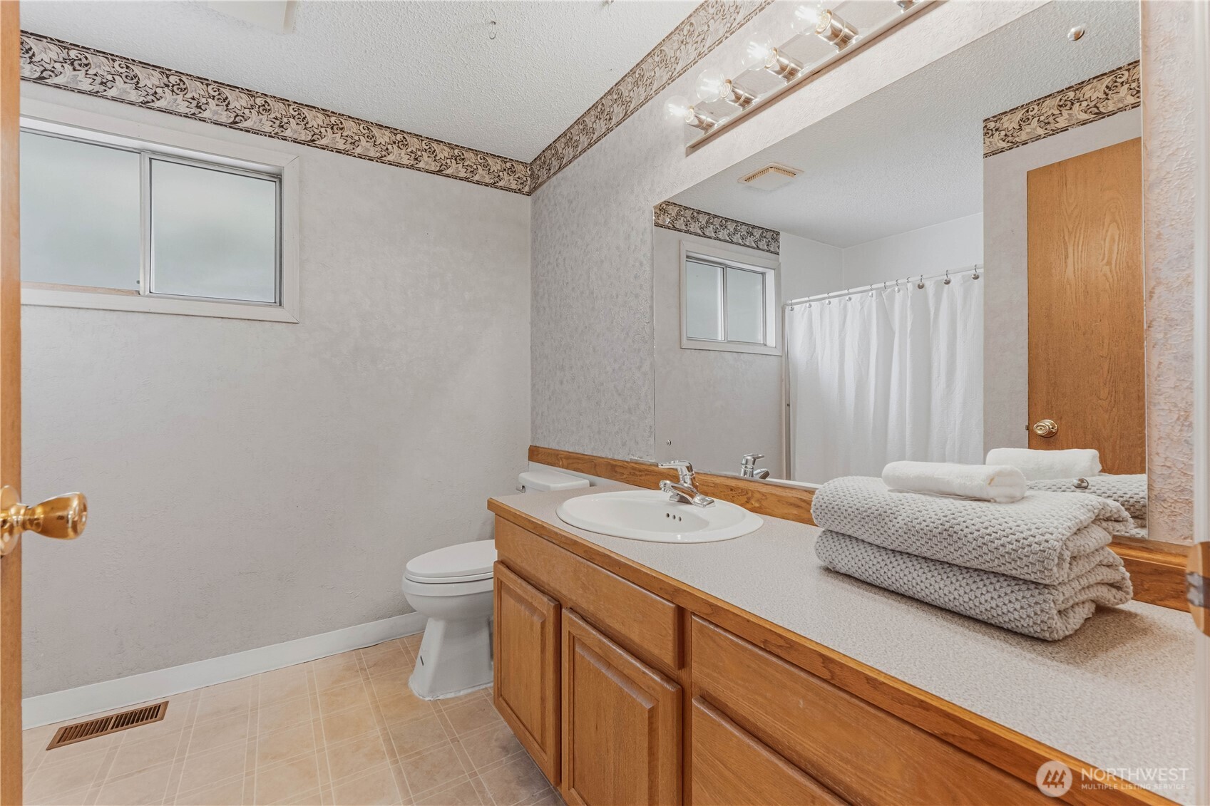 105 Eastridge Drive Property Photo 15