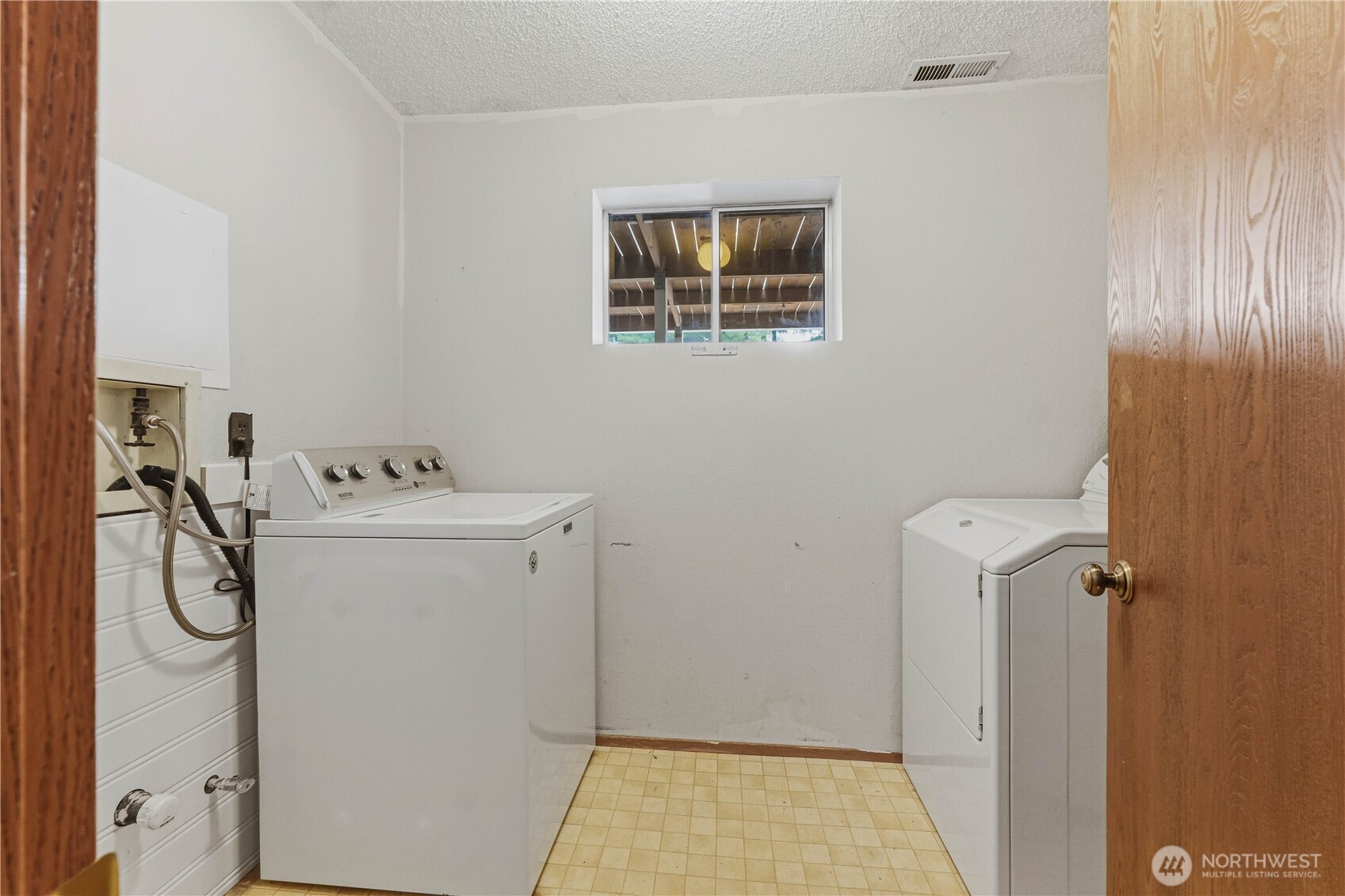 105 Eastridge Drive Property Photo 16