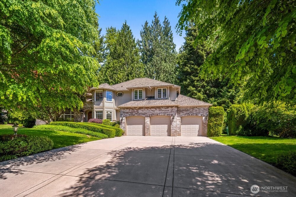 19710 222nd Avenue Property Photo 3