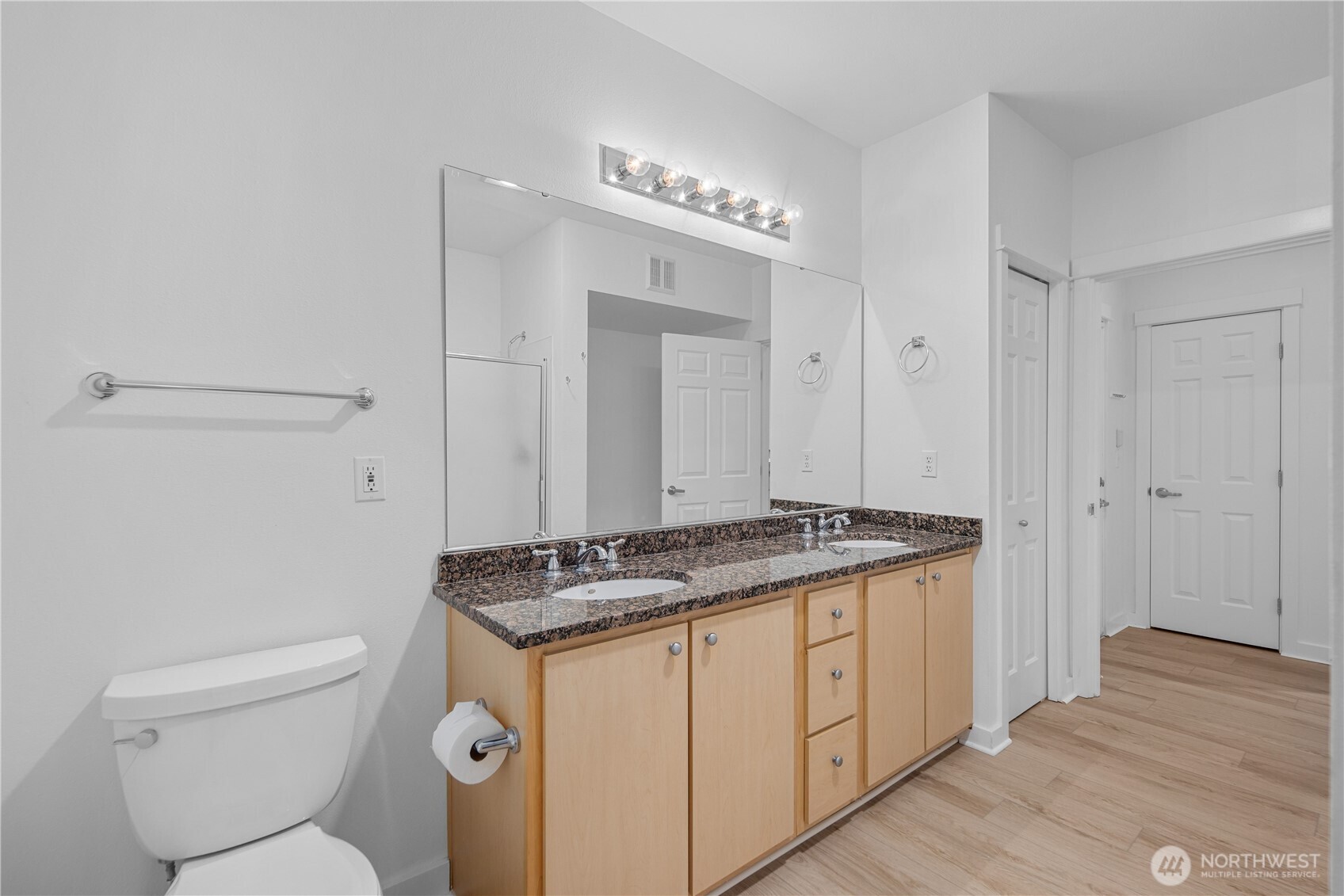 13301 Se 79th Place C203 Property Photo 25